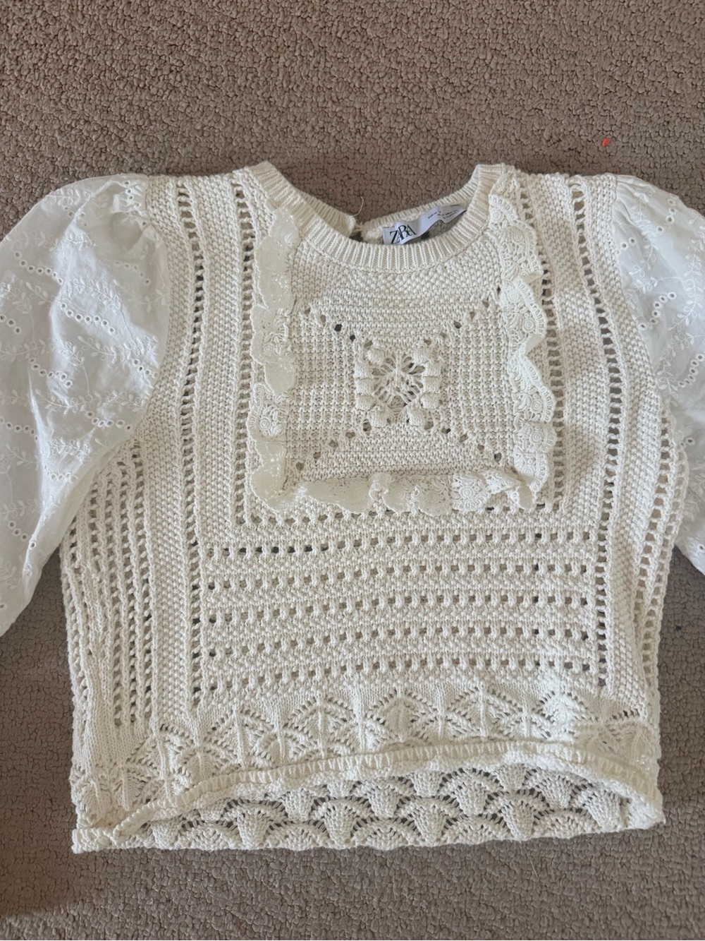 Zara White Crochet & Eyelet Long-Sleeve cropped Top - Picture 3 of 5